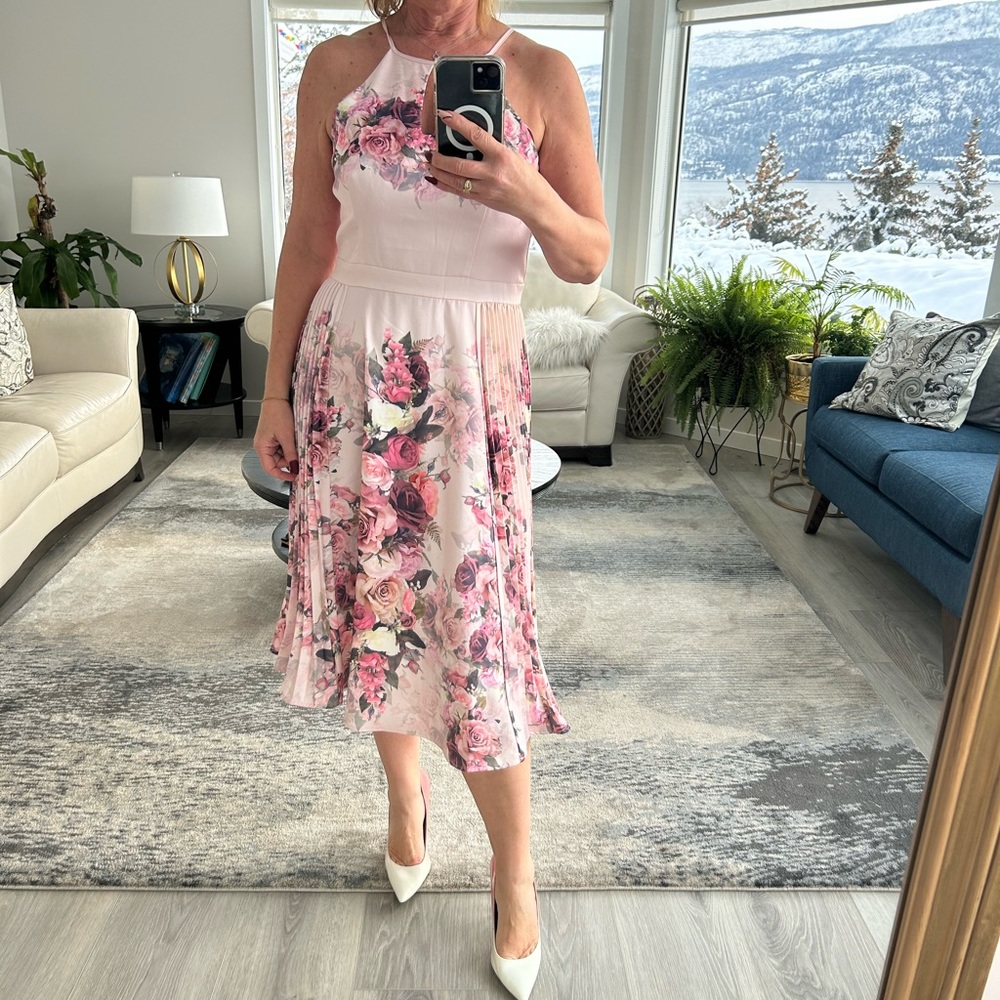 Chi Chi London cocktail dress